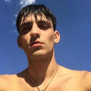 Meet your Posher, Gucciardi